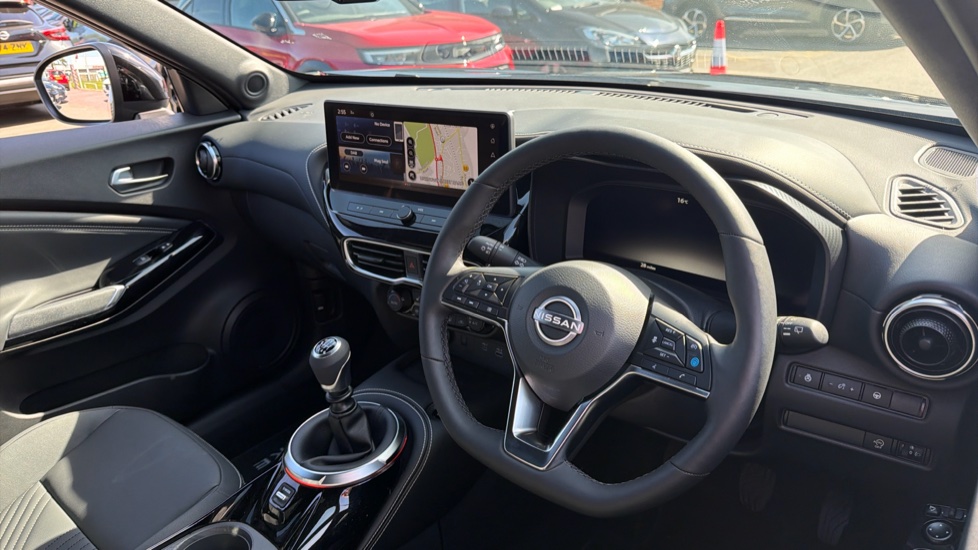Nissan Juke 1.0 DiG-T Tekna 5dr Petrol Hatchback - Image 11