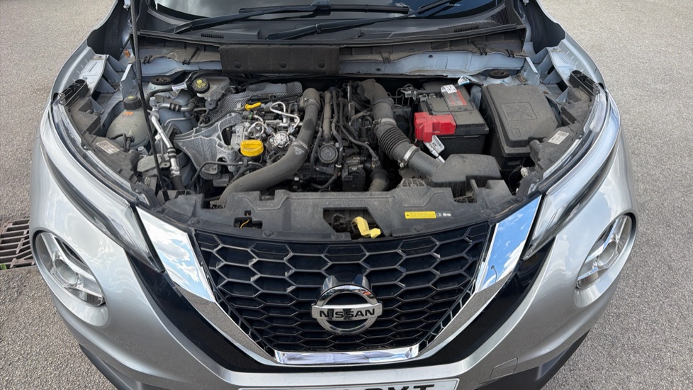 Nissan Juke 1.0 DiG-T 114 N-Connecta 5dr Petrol Hatchback - Image 8
