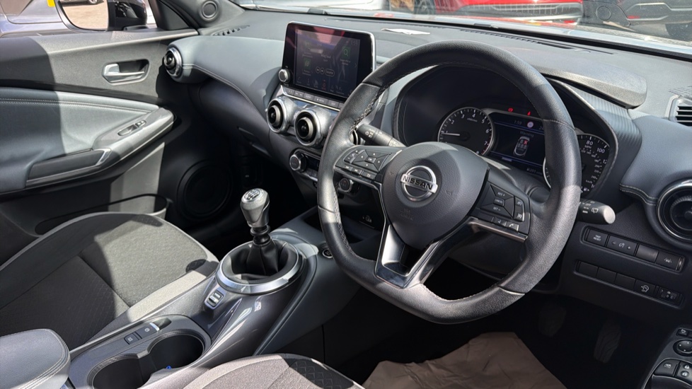 Nissan Juke 1.0 DiG-T 114 N-Connecta 5dr Petrol Hatchback - Image 11
