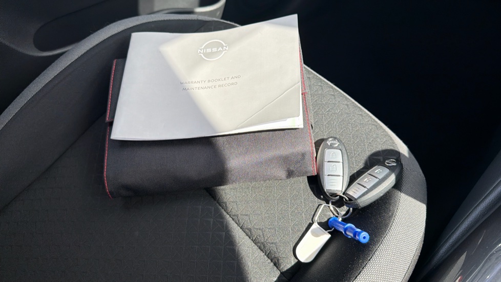 Nissan Juke 1.0 DiG-T 114 N-Connecta 5dr Petrol Hatchback - Image 19