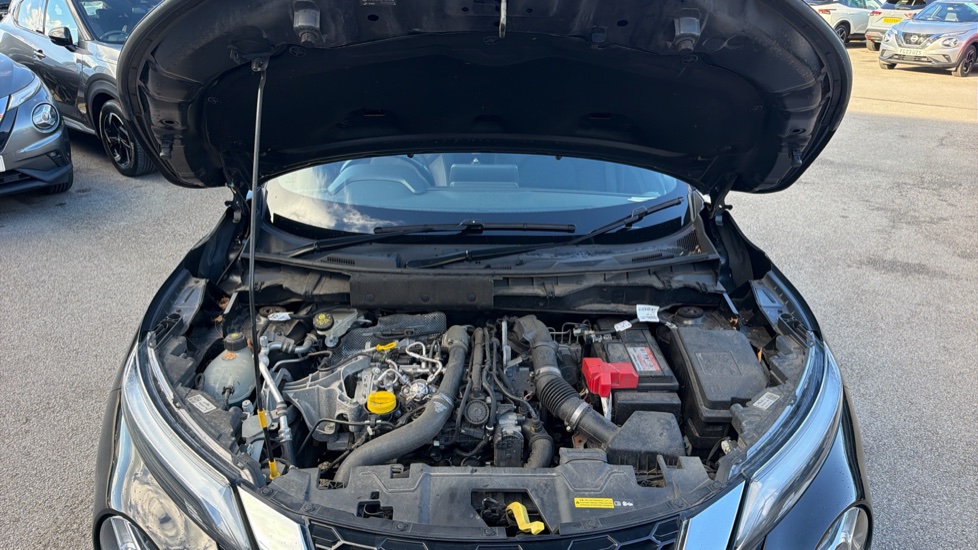 Nissan Juke 1.0 DiG-T 114 Tekna 5dr Petrol Hatchback - Image 8