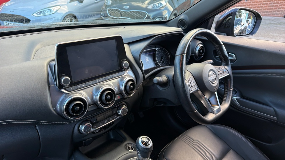 Nissan Juke 1.0 DiG-T 114 Tekna 5dr Petrol Hatchback - Image 9