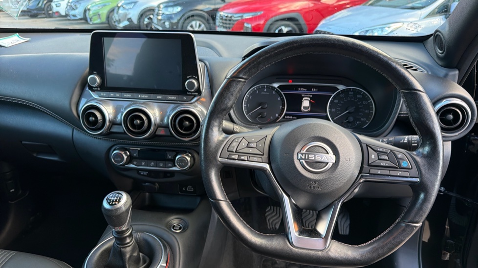 Nissan Juke 1.0 DiG-T 114 Tekna 5dr Petrol Hatchback - Image 10