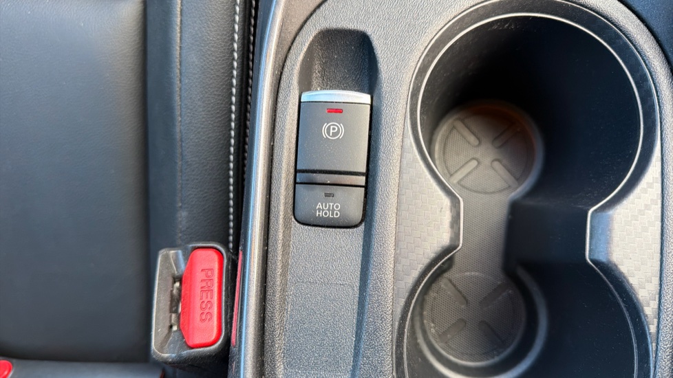 Nissan Juke 1.0 DiG-T 114 Tekna 5dr Petrol Hatchback - Image 30