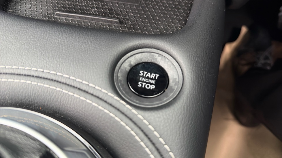 Nissan Juke 1.0 DiG-T Tekna 5dr DCT Petrol Hatchback - Image 22