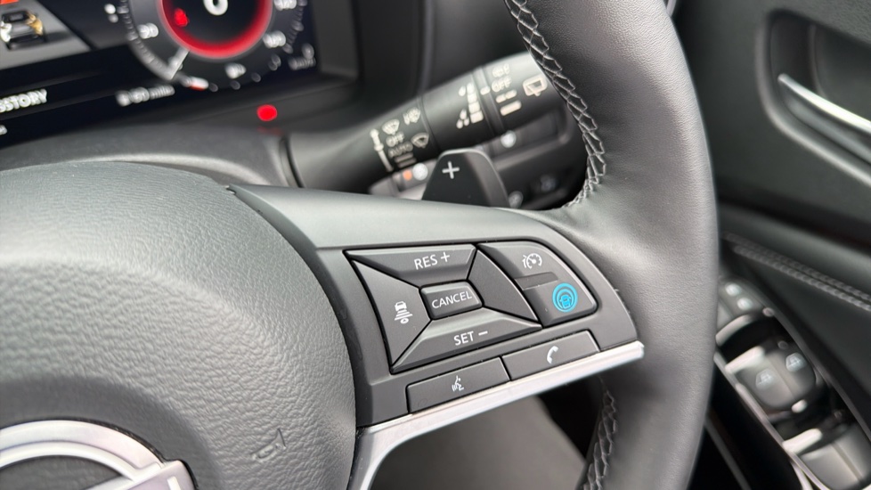 Nissan Juke 1.0 DiG-T Tekna 5dr DCT Petrol Hatchback - Image 29