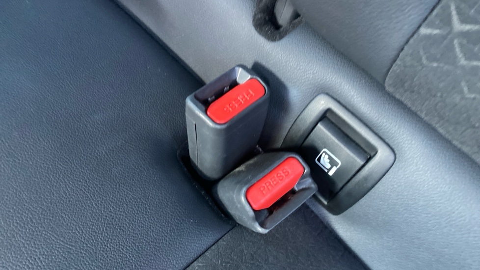 Nissan Juke 1.0 DiG-T 114 N-Connecta 5dr Petrol Hatchback - Image 17