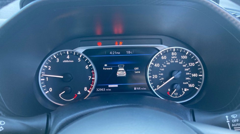 Nissan Juke 1.0 DiG-T 114 N-Connecta 5dr Petrol Hatchback - Image 18