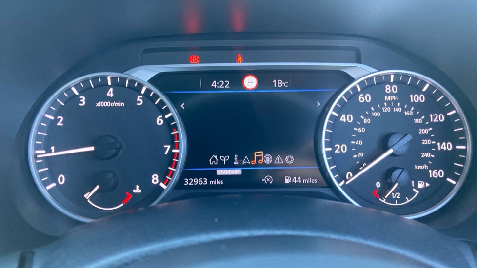 Nissan Juke 1.0 DiG-T 114 N-Connecta 5dr Petrol Hatchback - Image 32