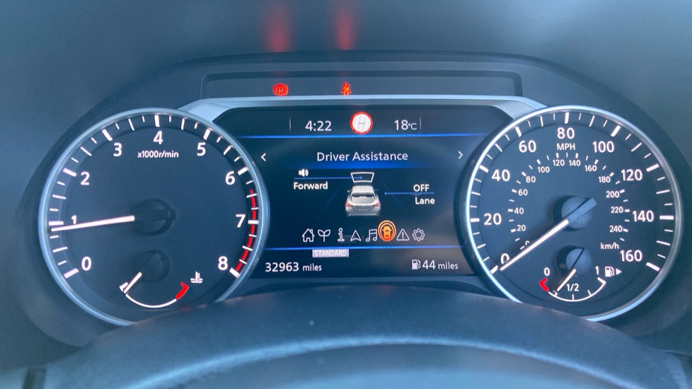 Nissan Juke 1.0 DiG-T 114 N-Connecta 5dr Petrol Hatchback - Image 33