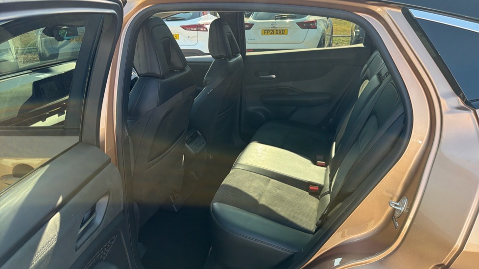 Nissan ARIYA 178kW Evolve 87kWh 22kWCh 5dr Auto Electric Hatchback - Image 16