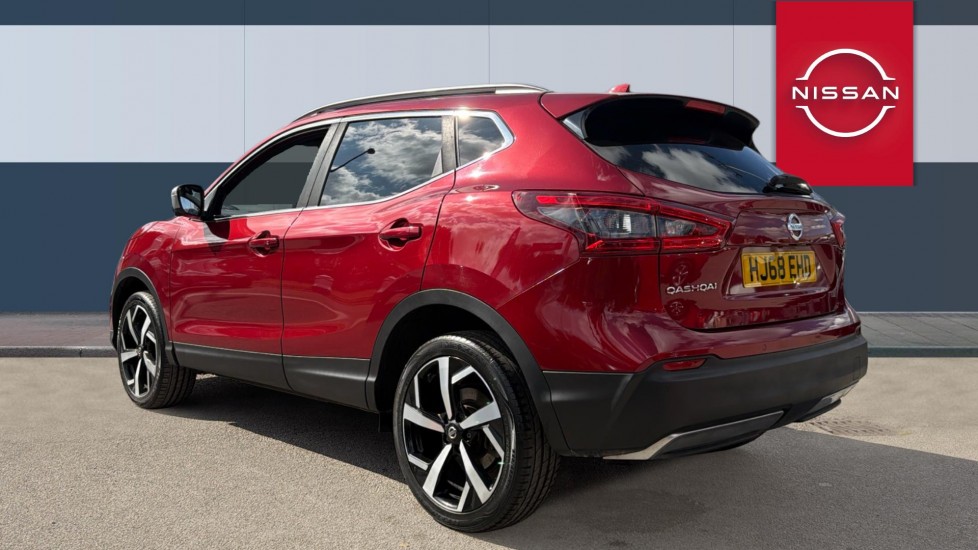 Nissan Qashqai 1.2 DiG-T Tekna+ 5dr Petrol Hatchback - Image 2