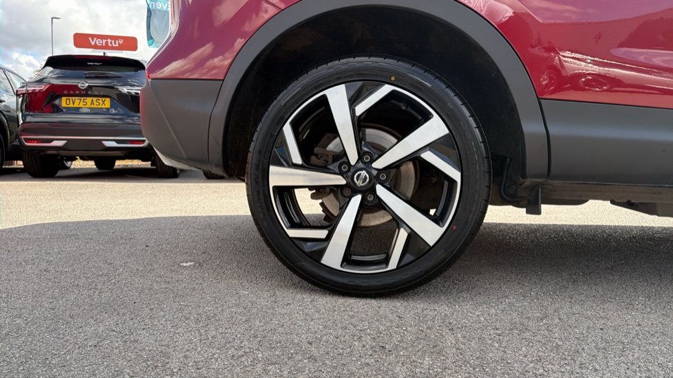 Nissan Qashqai 1.2 DiG-T Tekna+ 5dr Petrol Hatchback - Image 7