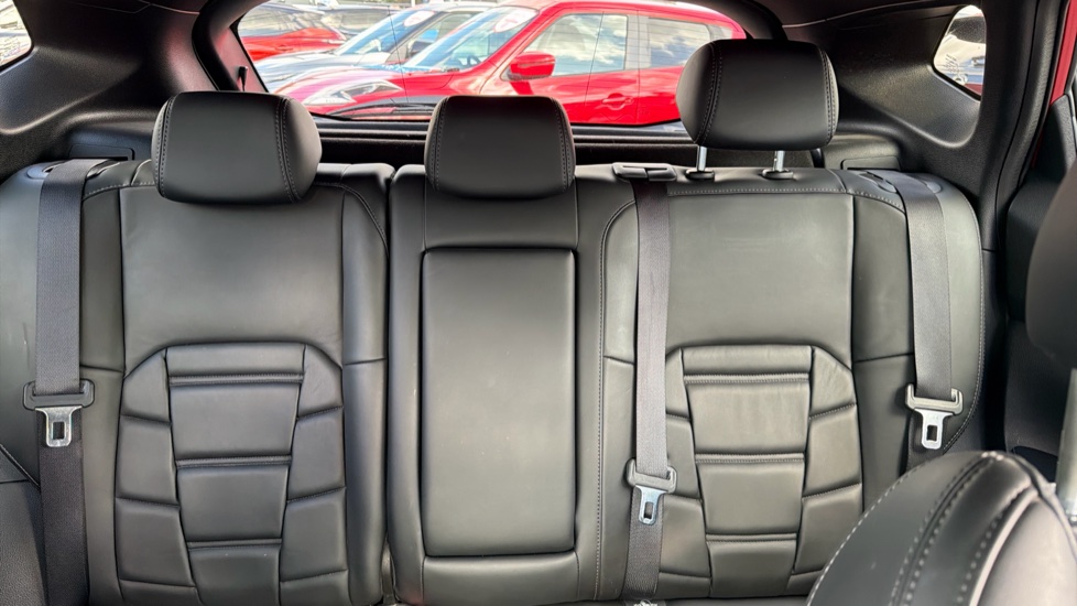 Nissan Qashqai 1.2 DiG-T Tekna+ 5dr Petrol Hatchback - Image 15