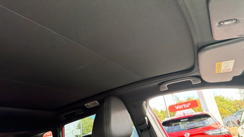 Nissan Qashqai 1.2 DiG-T Tekna+ 5dr Petrol Hatchback - Image 37