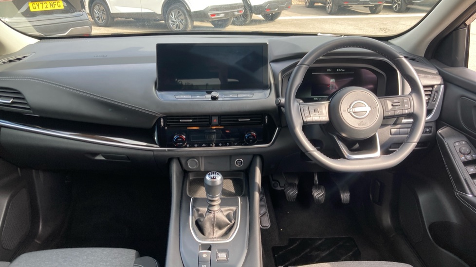 Nissan Qashqai 1.3 DiG-T MH N-Connecta 5dr Petrol Hatchback - Image 10