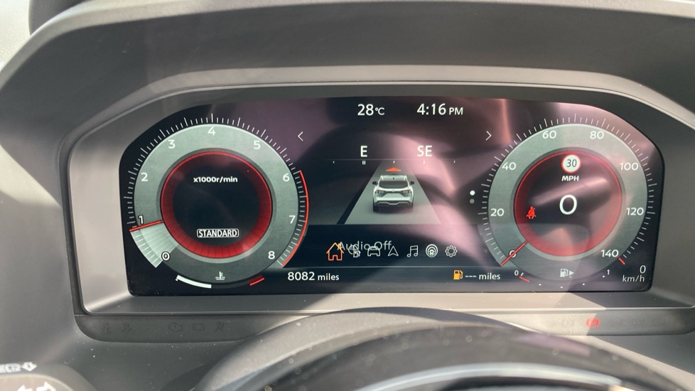 Nissan Qashqai 1.3 DiG-T MH N-Connecta 5dr Petrol Hatchback - Image 27