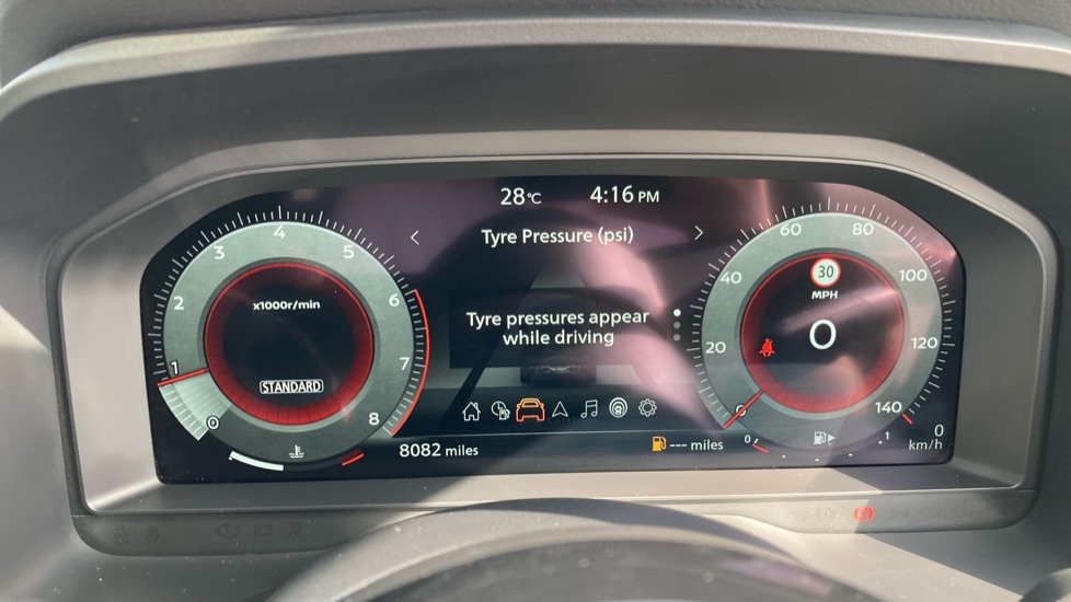 Nissan Qashqai 1.3 DiG-T MH N-Connecta 5dr Petrol Hatchback - Image 29