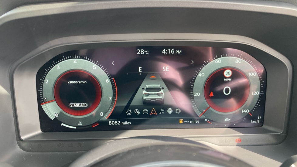 Nissan Qashqai 1.3 DiG-T MH N-Connecta 5dr Petrol Hatchback - Image 30