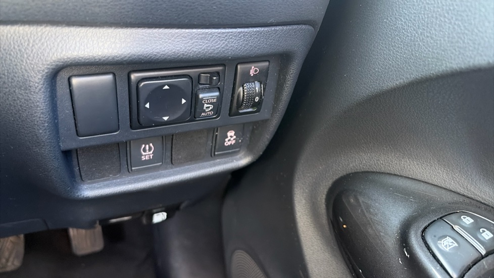 Nissan Juke 1.6 [112] Bose Personal Edition 5dr Petrol Hatchback - Image 26