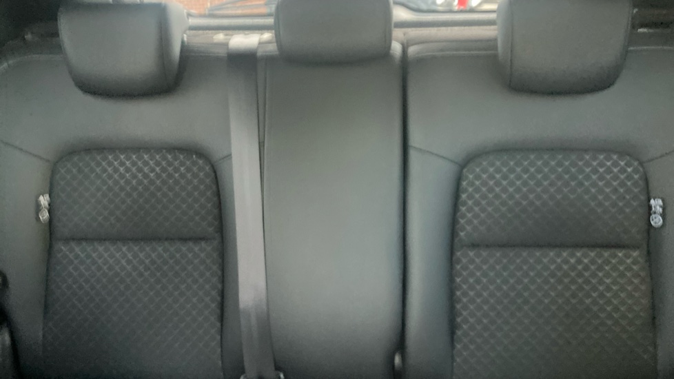 Nissan Juke 1.0 DiG-T 114 N-Connecta 5dr Petrol Hatchback - Image 15