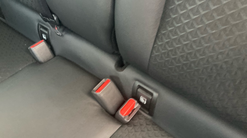 Nissan Juke 1.0 DiG-T 114 N-Connecta 5dr Petrol Hatchback - Image 17