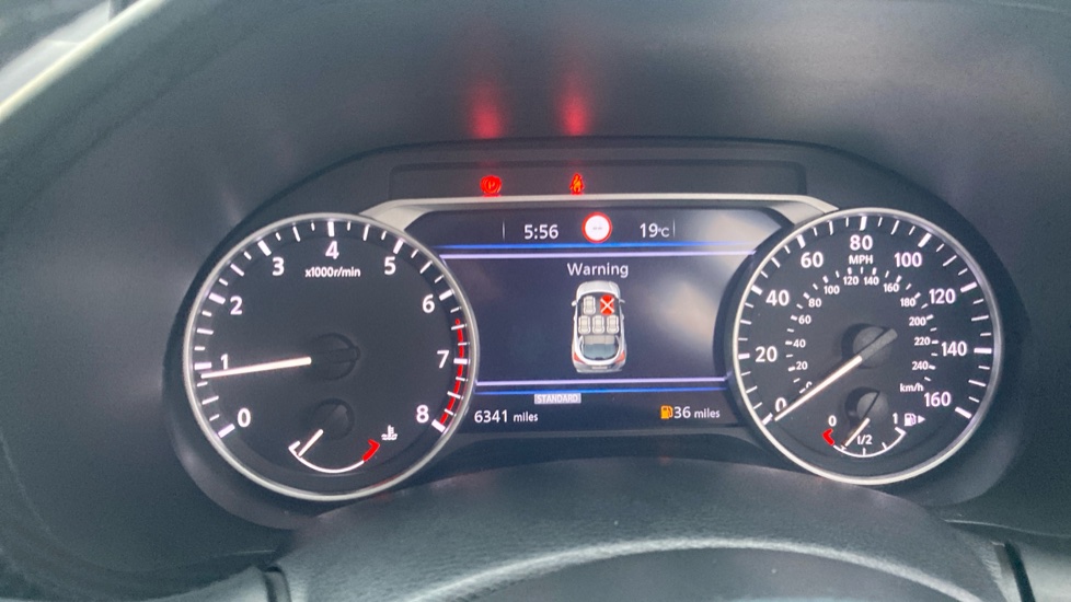 Nissan Juke 1.0 DiG-T 114 N-Connecta 5dr Petrol Hatchback - Image 18