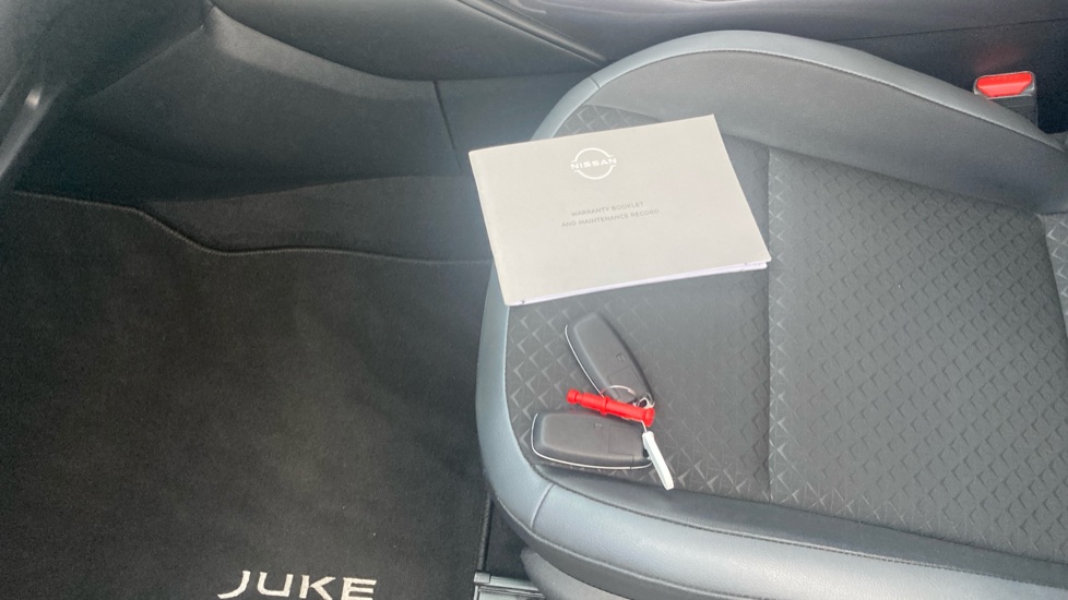 Nissan Juke 1.0 DiG-T 114 N-Connecta 5dr Petrol Hatchback - Image 19
