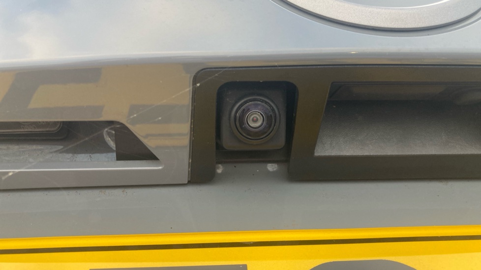 Nissan Juke 1.0 DiG-T 114 N-Connecta 5dr Petrol Hatchback - Image 22