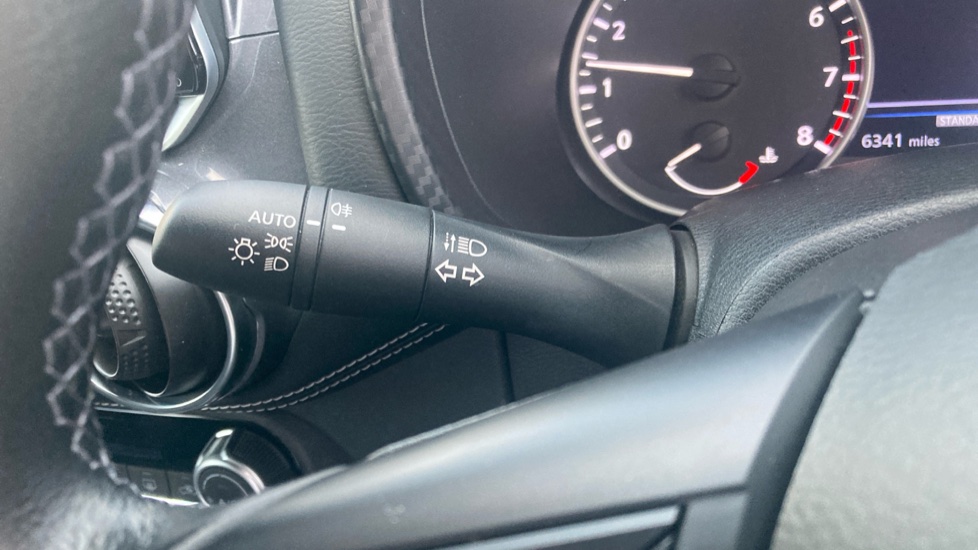 Nissan Juke 1.0 DiG-T 114 N-Connecta 5dr Petrol Hatchback - Image 27
