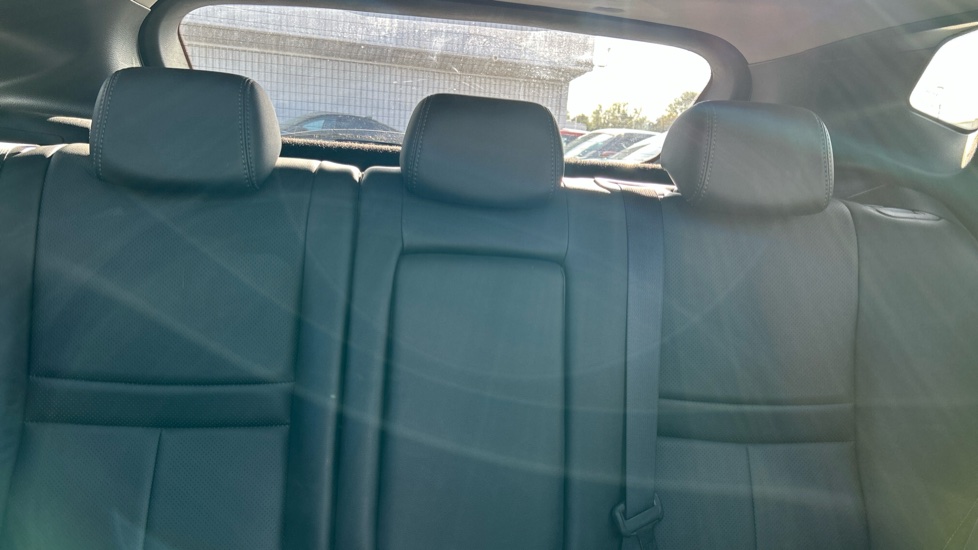 Nissan Qashqai 1.5 dCi Tekna 5dr Diesel Hatchback - Image 15