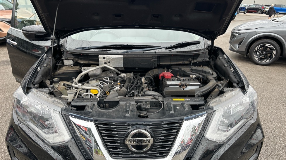 Nissan X-Trail 1.3 DiG-T N-Connecta 5dr DCT Petrol Station Wagon - Image 8