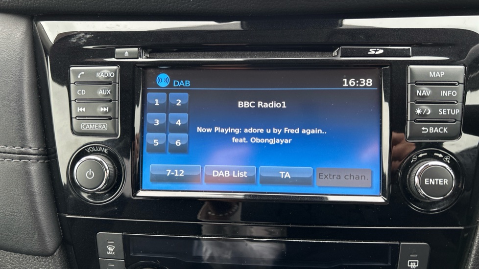 Nissan X-Trail 1.3 DiG-T N-Connecta 5dr DCT Petrol Station Wagon - Image 12