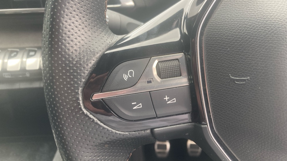 Peugeot 3008 1.2 PureTech GT 5dr Petrol Estate - Image 23