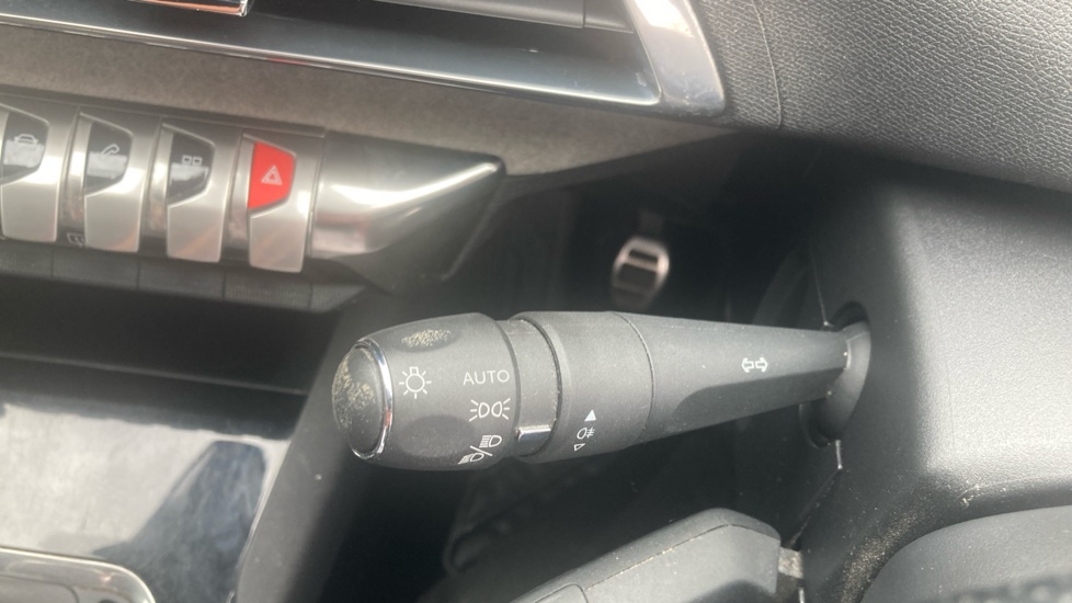 Peugeot 3008 1.2 PureTech GT 5dr Petrol Estate - Image 27