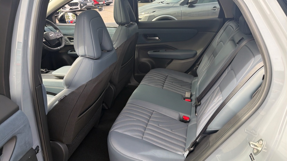 Nissan ARIYA 178kW Evolve 87kWh 22kWCh 5dr Auto Electric Hatchback - Image 16