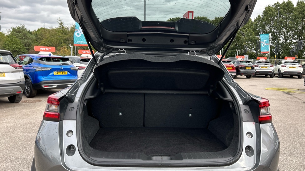 Nissan Juke 1.0 DiG-T 114 N-Connecta 5dr Petrol Hatchback - Image 4
