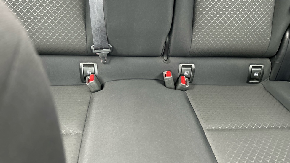 Nissan Juke 1.0 DiG-T 114 N-Connecta 5dr Petrol Hatchback - Image 17