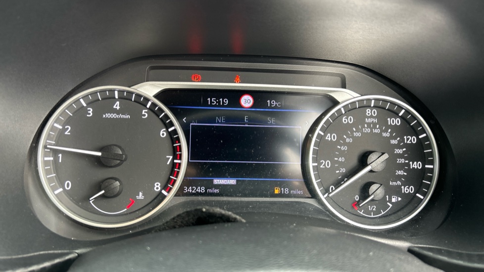 Nissan Juke 1.0 DiG-T 114 N-Connecta 5dr Petrol Hatchback - Image 18