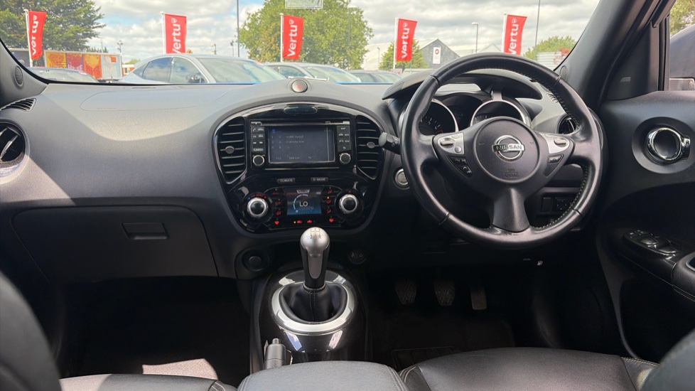 Nissan Juke 1.6 [112] Tekna 5dr [Bose] Petrol Hatchback - Image 10