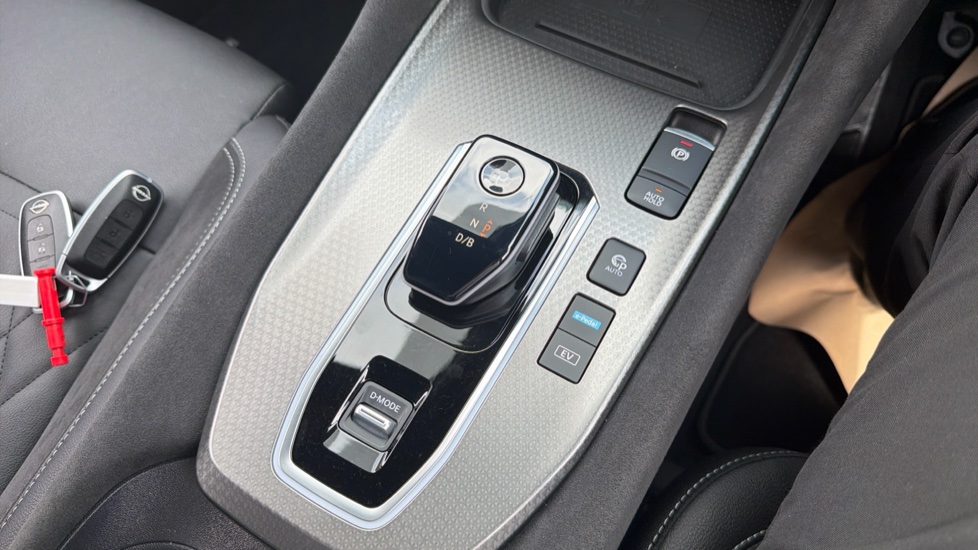 Nissan Qashqai 1.5 E-Power N-Design 5dr Auto Hybrid Hatchback - Image 22