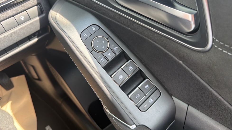 Nissan Qashqai 1.5 E-Power N-Design 5dr Auto Hybrid Hatchback - Image 27
