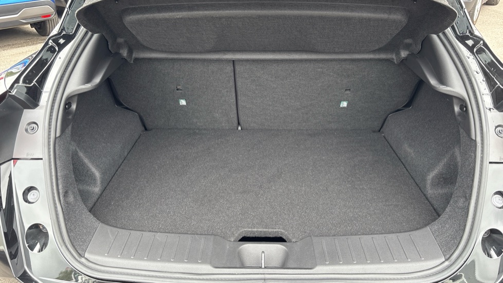 Nissan Juke 1.0 DiG-T N-Connecta 5dr Petrol Hatchback - Image 4