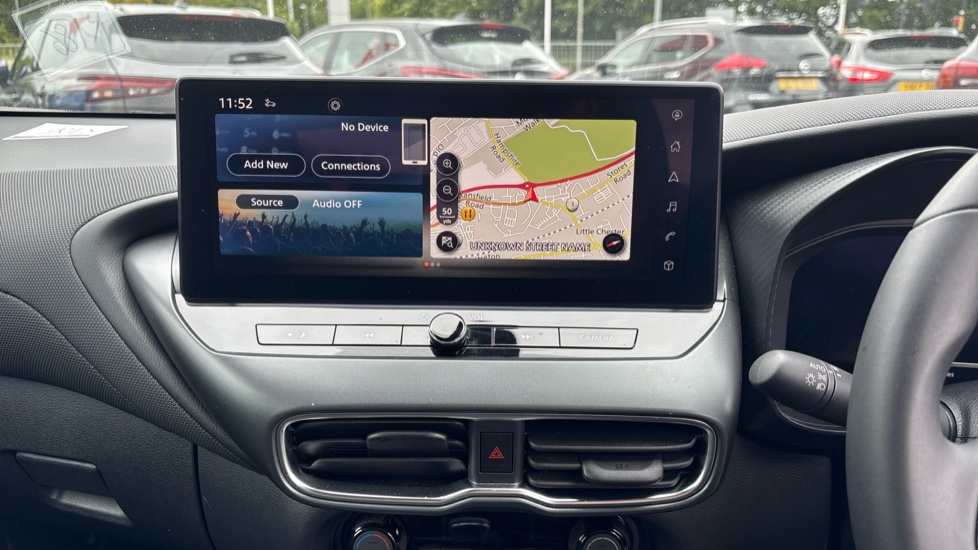 Nissan Juke 1.0 DiG-T N-Connecta 5dr Petrol Hatchback - Image 12