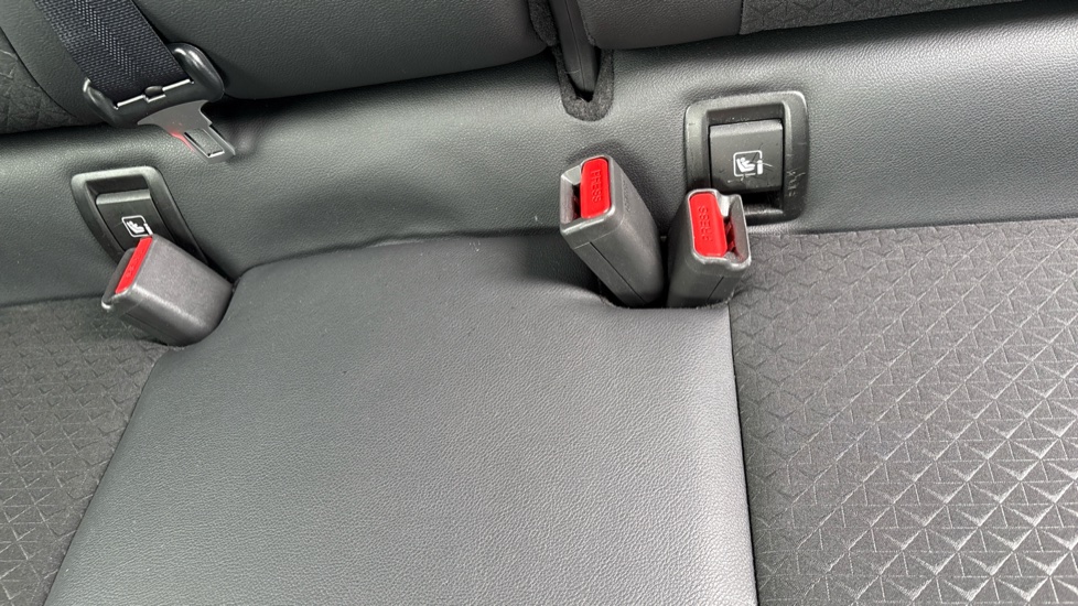 Nissan Juke 1.0 DiG-T N-Connecta 5dr Petrol Hatchback - Image 17