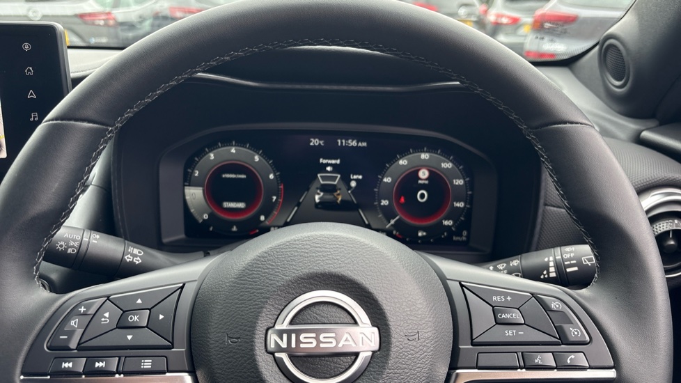 Nissan Juke 1.0 DiG-T N-Connecta 5dr Petrol Hatchback - Image 18