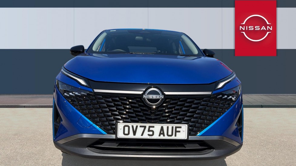 Nissan Qashqai 1.3 DiG-T MH Acenta Premium 5dr Petrol Hatchback - Image 3