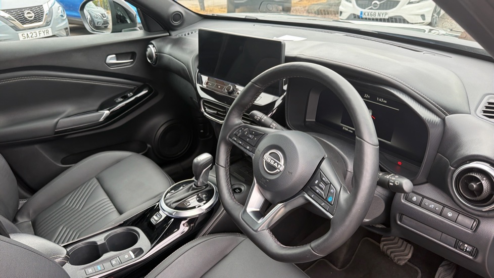 Nissan Juke 1.6 Hybrid Tekna 5dr Auto Hybrid Hatchback - Image 11