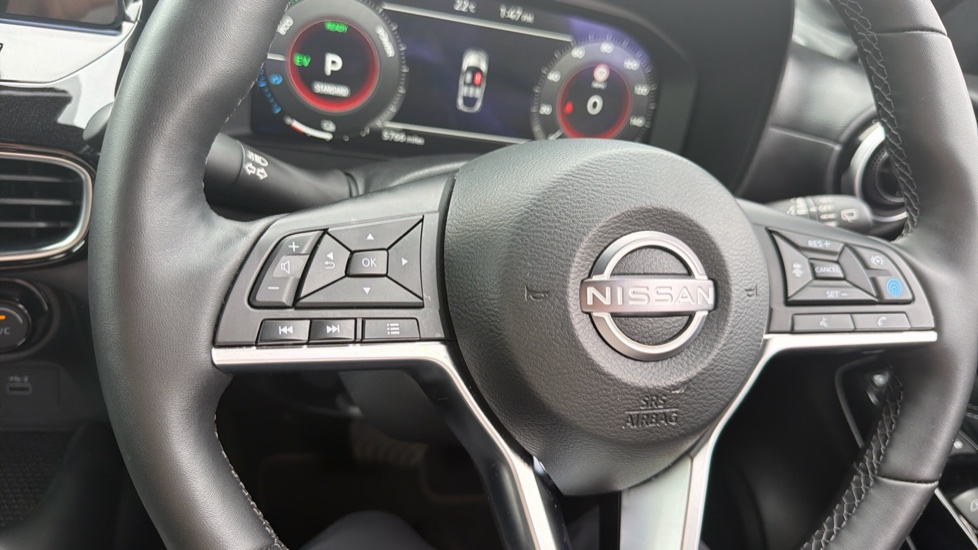 Nissan Juke 1.6 Hybrid Tekna 5dr Auto Hybrid Hatchback - Image 29