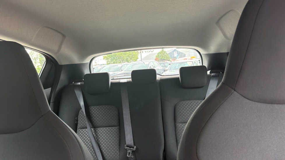 Nissan Juke 1.0 DiG-T Acenta Premium 5dr DCT Petrol Hatchback - Image 15